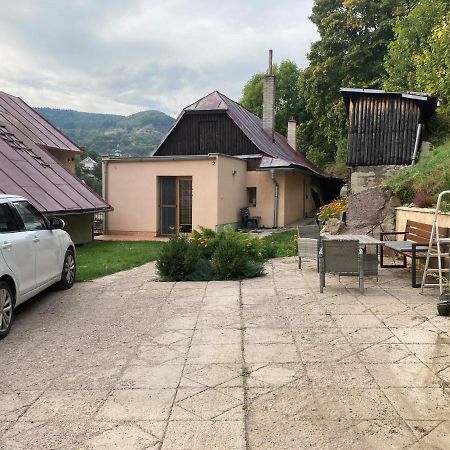 شقة Apartman Panorama Banská Štiavnica المظهر الخارجي الصورة