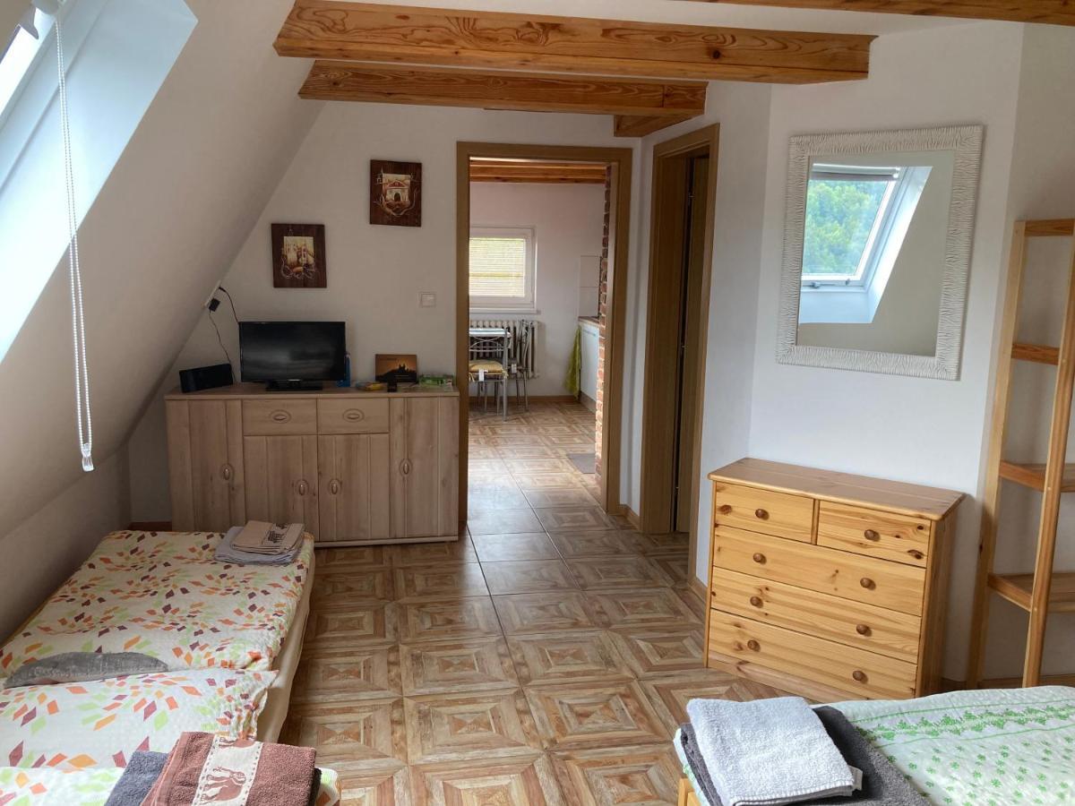 شقة Apartman Panorama Banská Štiavnica المظهر الخارجي الصورة